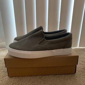 Jenn Ardor Slate Gray Slip Om Sneakers